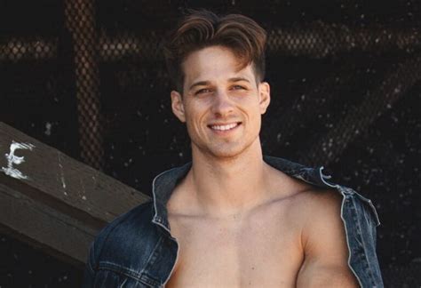 Nick Sandell Biography, Age, Wiki, Height, Weight,。